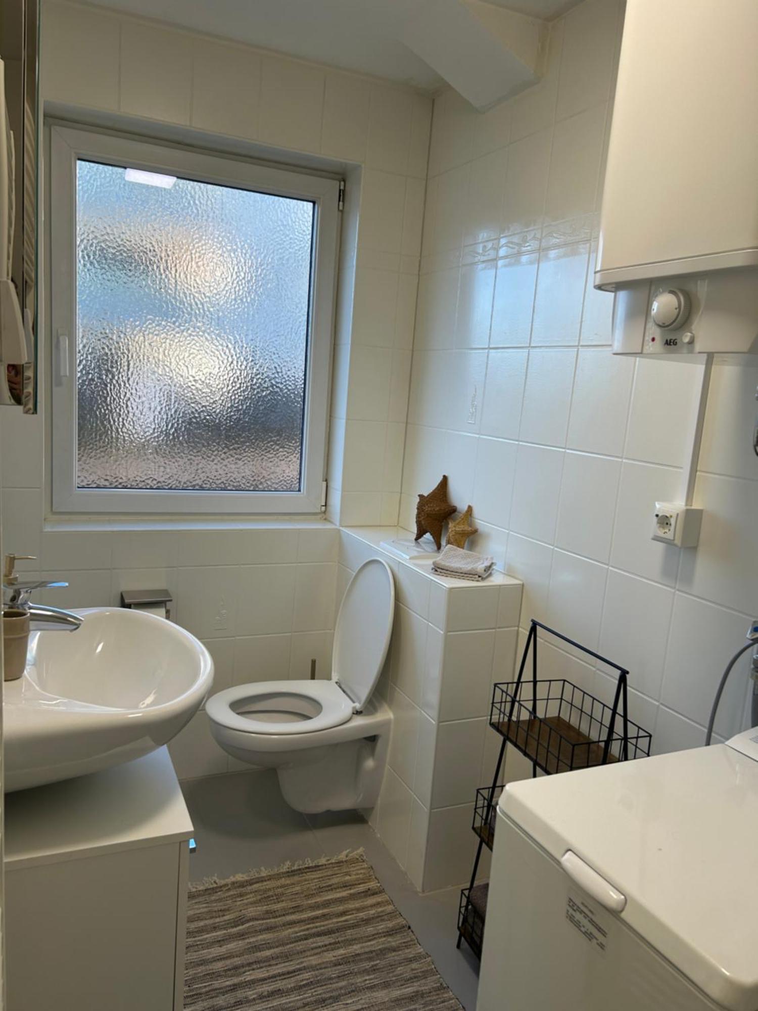 Schoene 1-Zimmer Wohnung Am Bahnhof 2 Parkplaetze Sonthofen Buitenkant foto