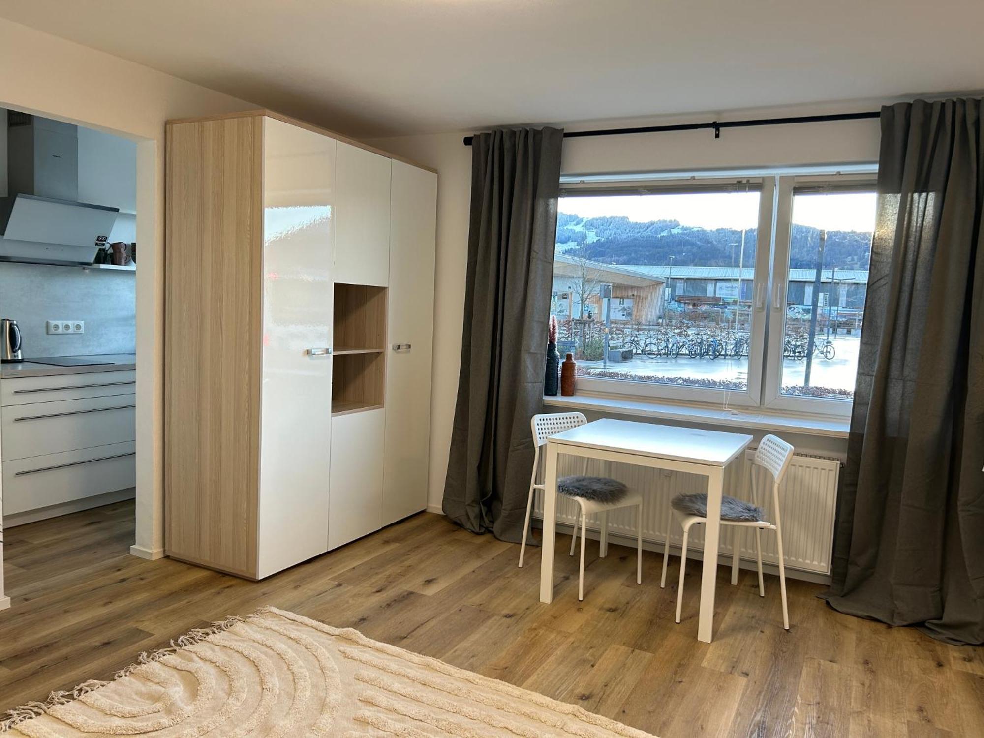 Schoene 1-Zimmer Wohnung Am Bahnhof 2 Parkplaetze Sonthofen Buitenkant foto